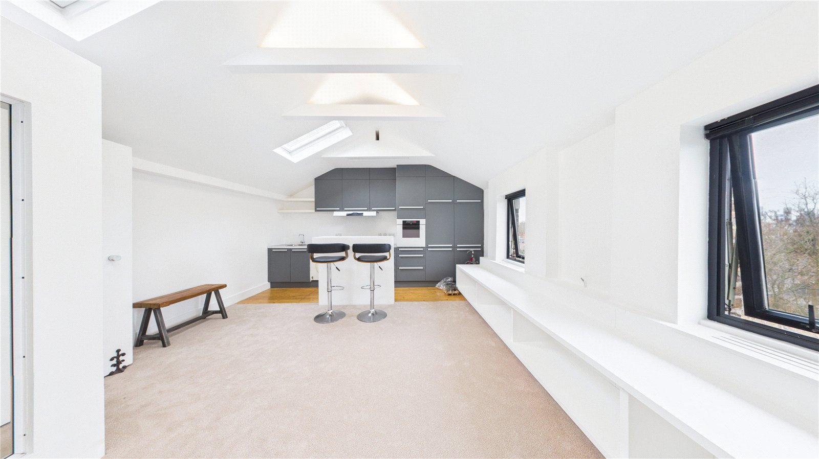 2 bedroom property for sale in London | Robinson Jackson