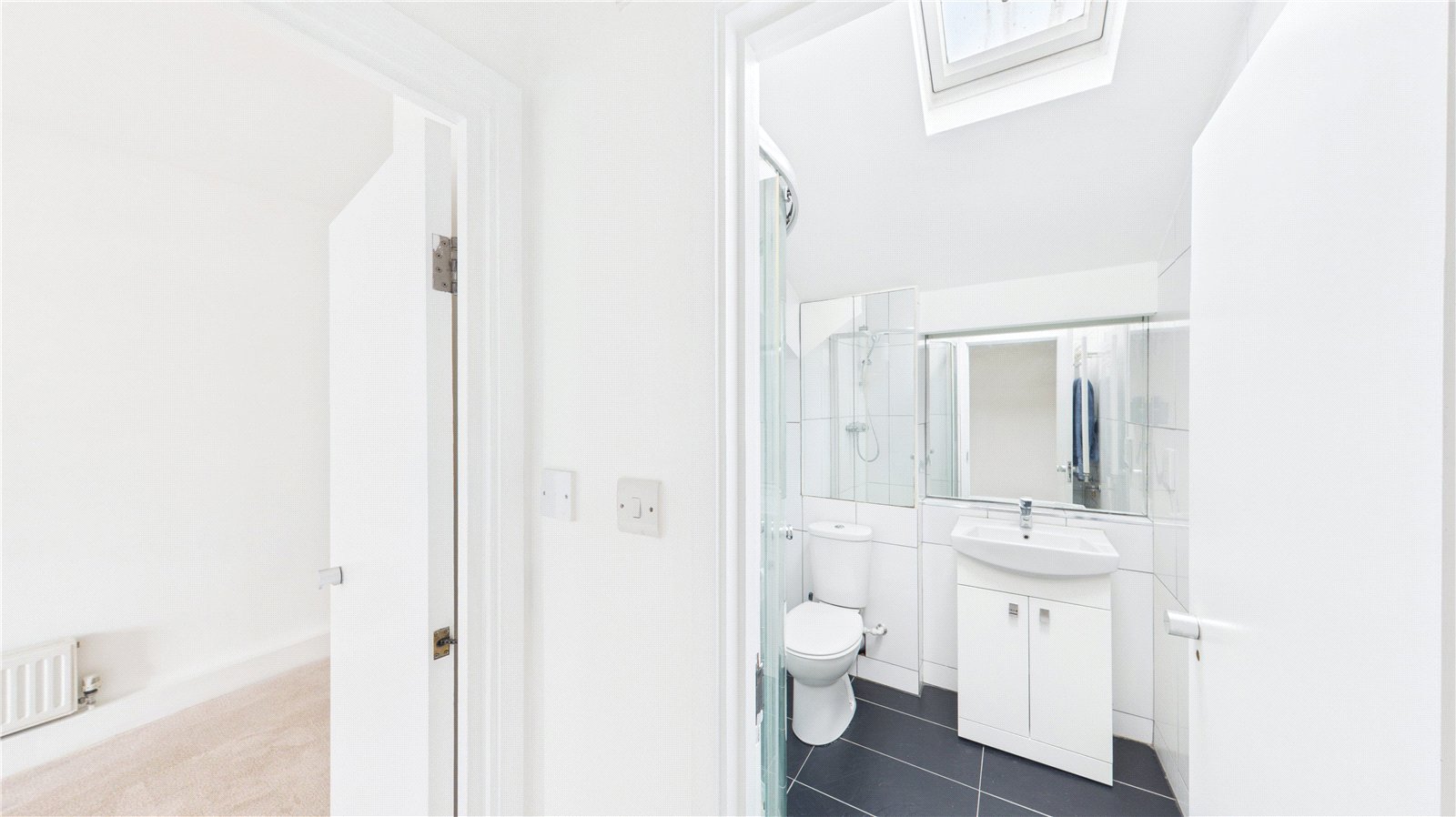 2 bedroom property for sale in London | Robinson Jackson