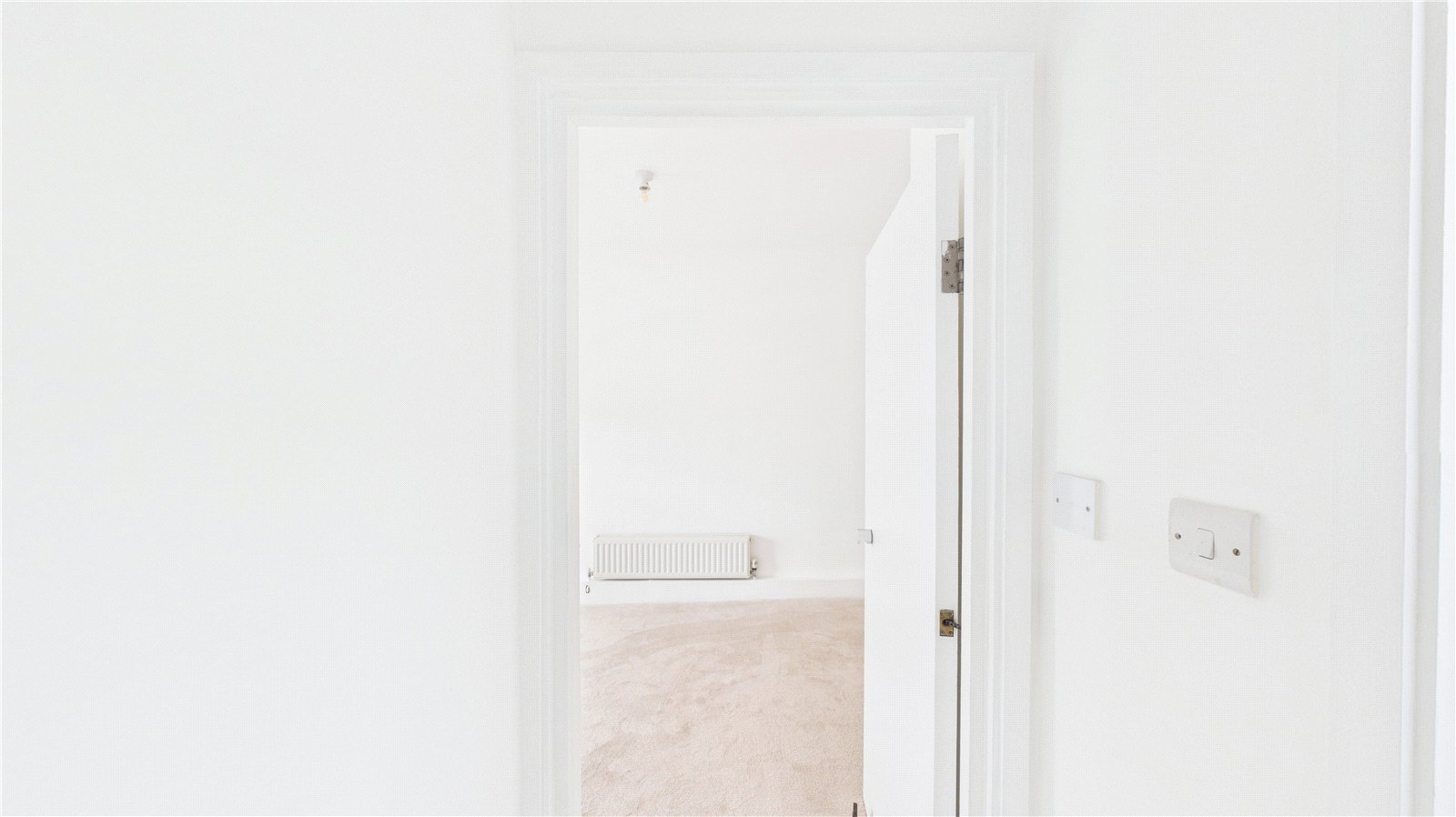2 bedroom property for sale in London | Robinson Jackson