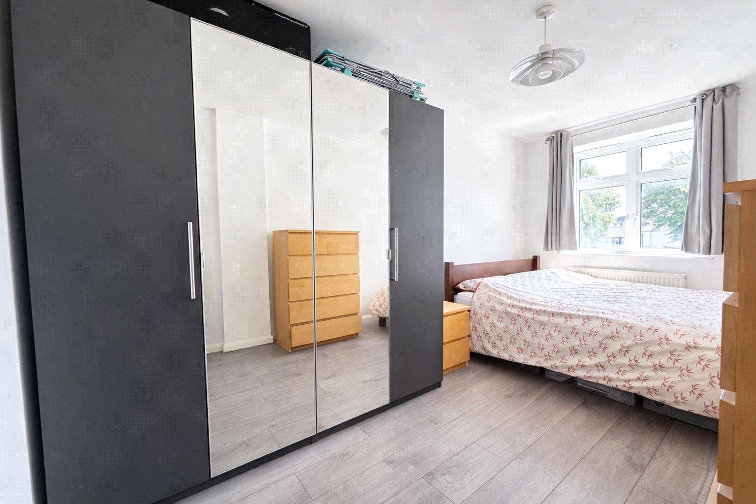 1 bedroom property for sale in London | Robinson Jackson