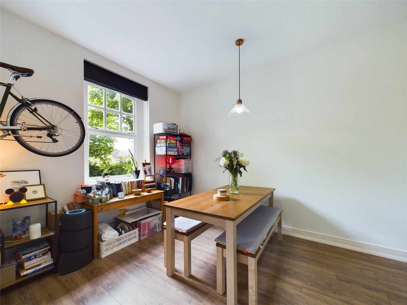 1 bedroom property for sale in London | Robinson Jackson