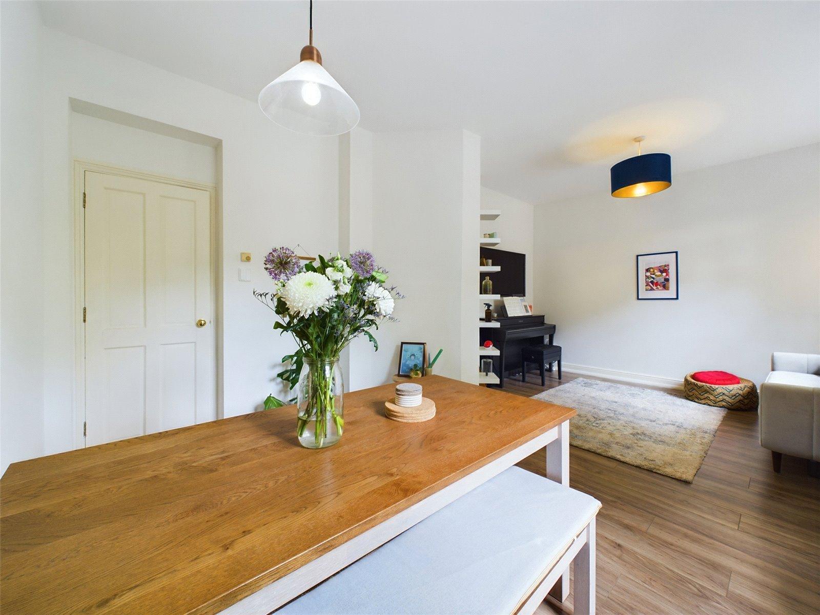 1 bedroom property for sale in London | Robinson Jackson