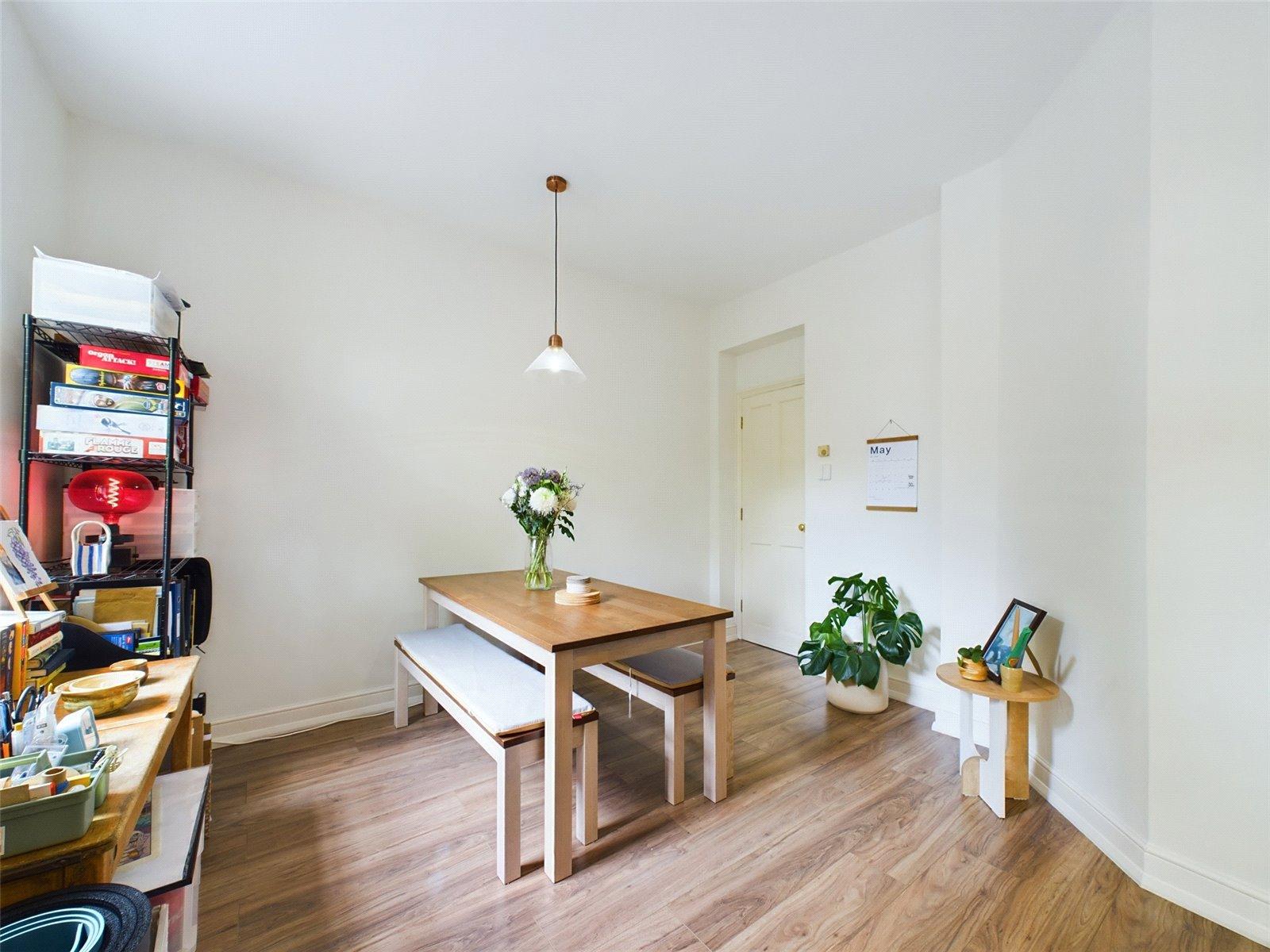 1 bedroom property for sale in London | Robinson Jackson