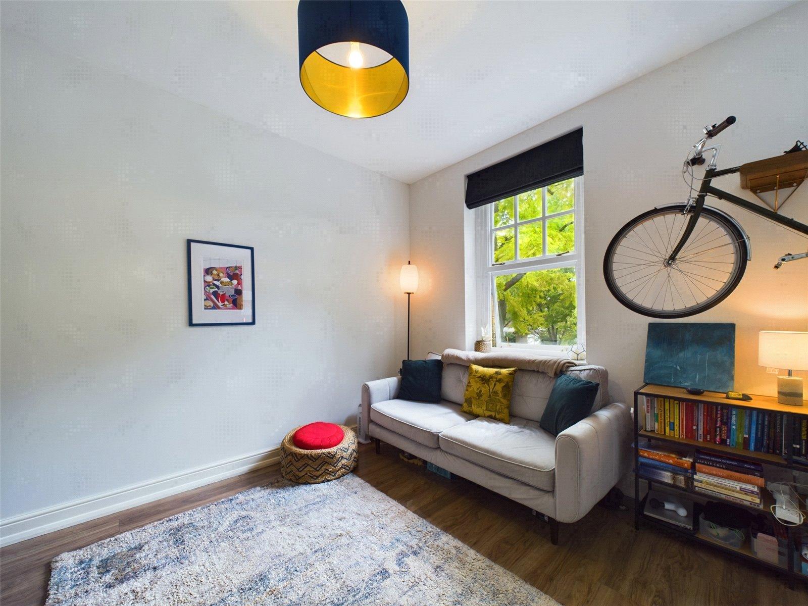 1 bedroom property for sale in London | Robinson Jackson