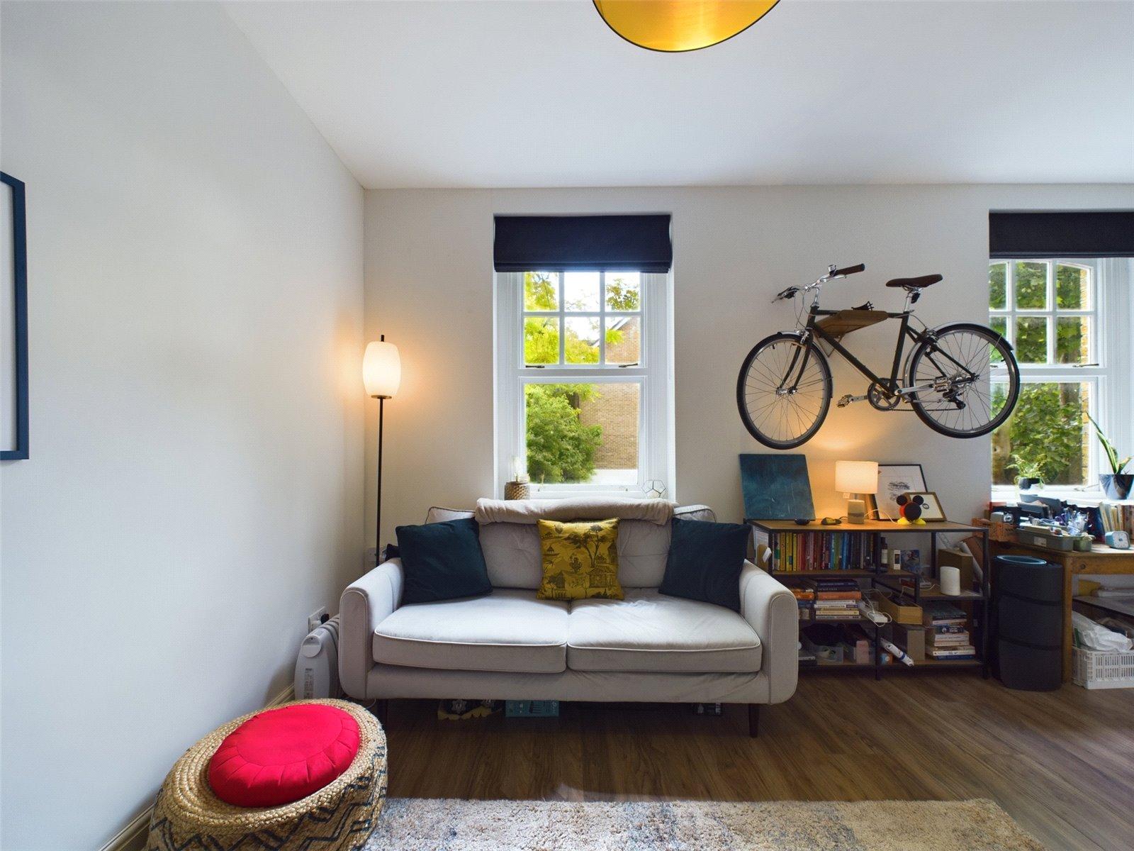 1 bedroom property for sale in London | Robinson Jackson