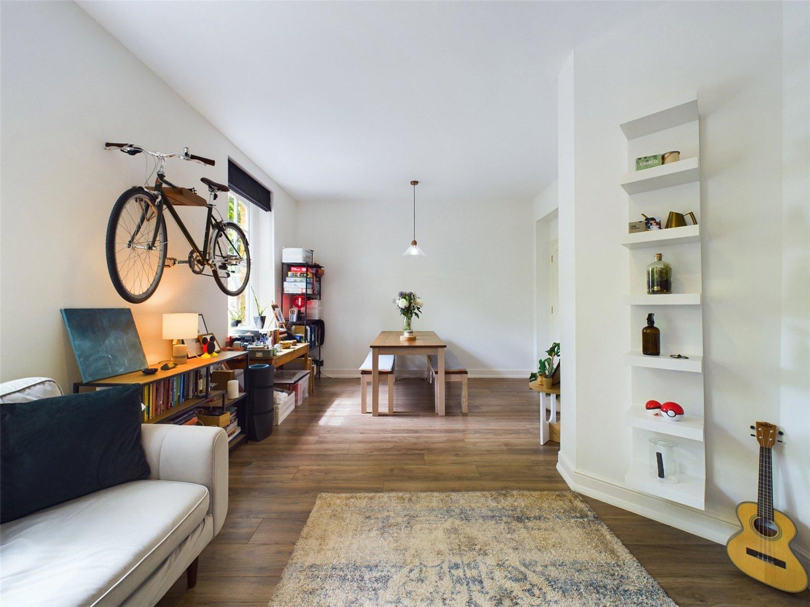 1 bedroom property for sale in London | Robinson Jackson