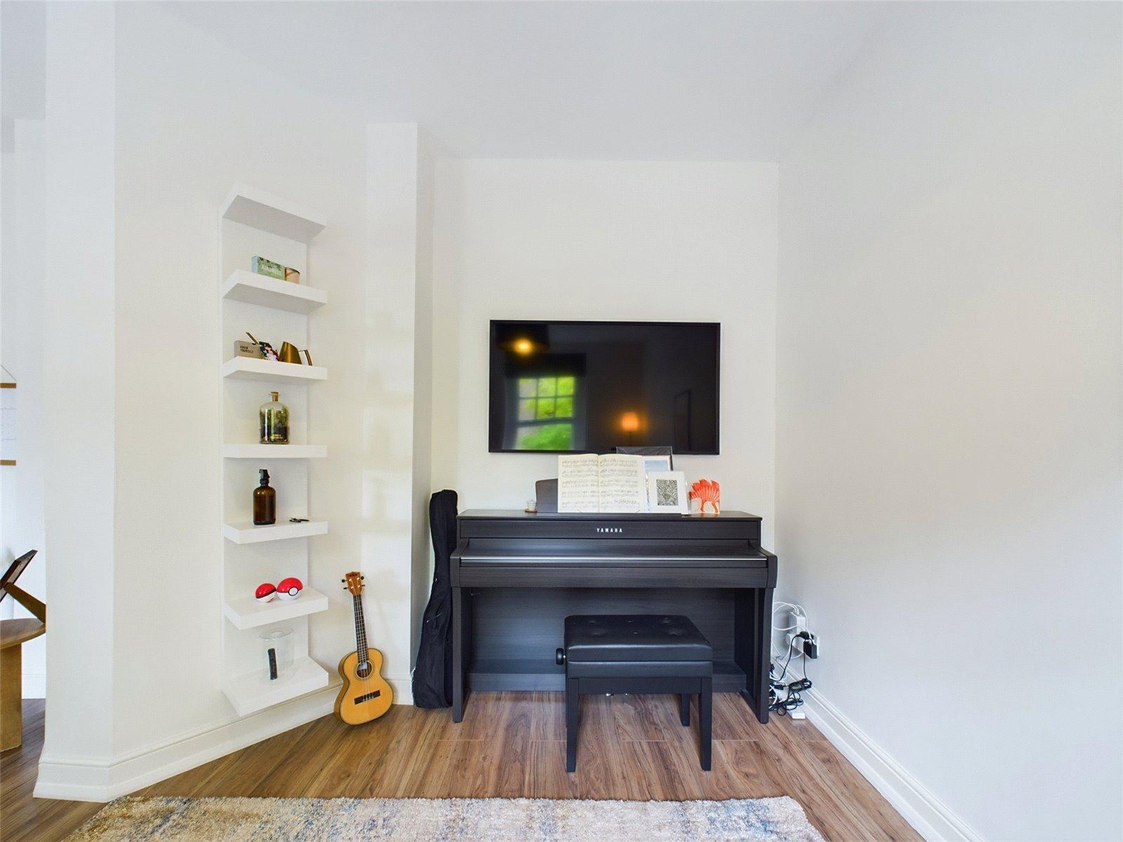 1 bedroom property for sale in London | Robinson Jackson