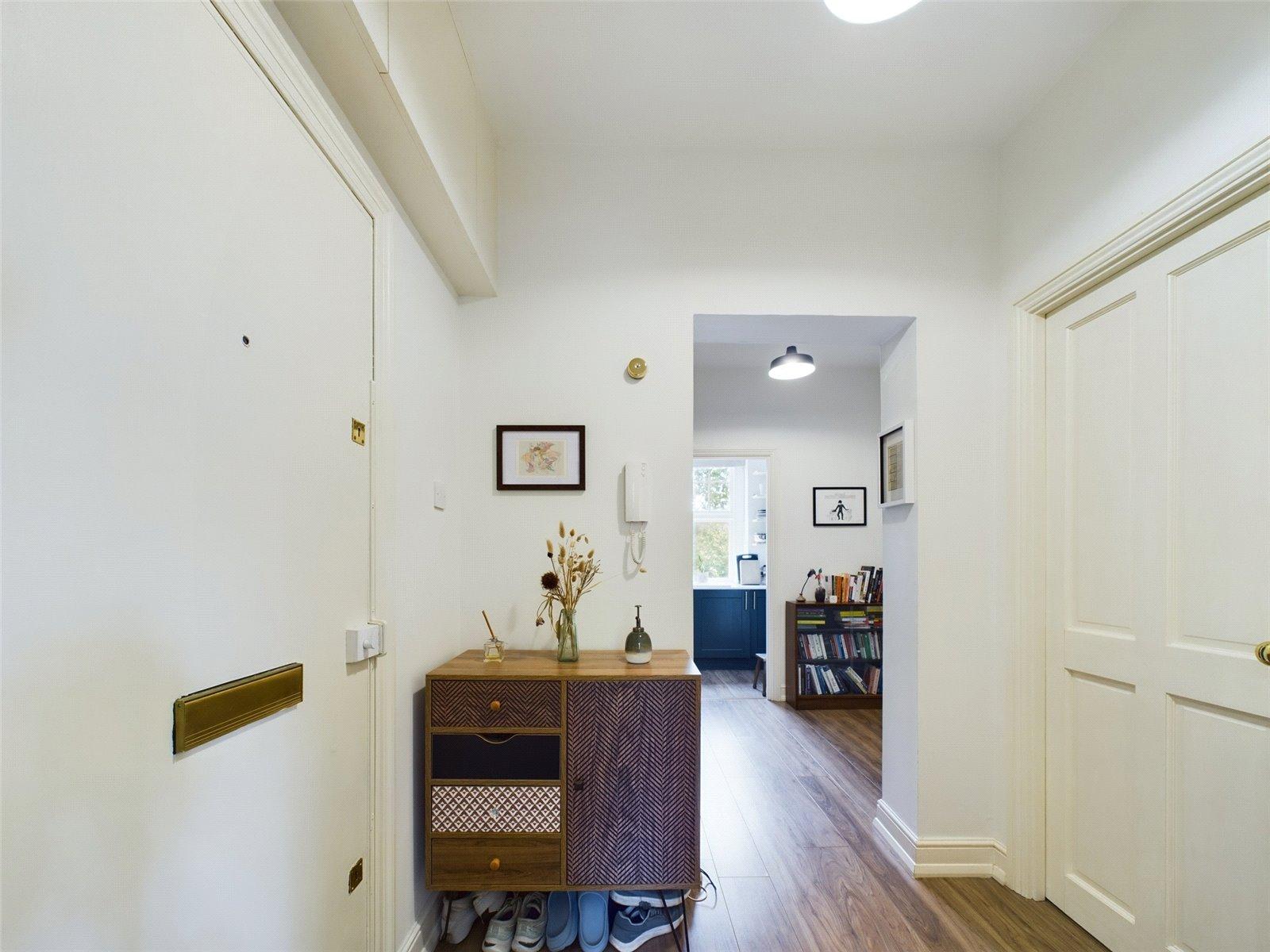 1 bedroom property for sale in London | Robinson Jackson