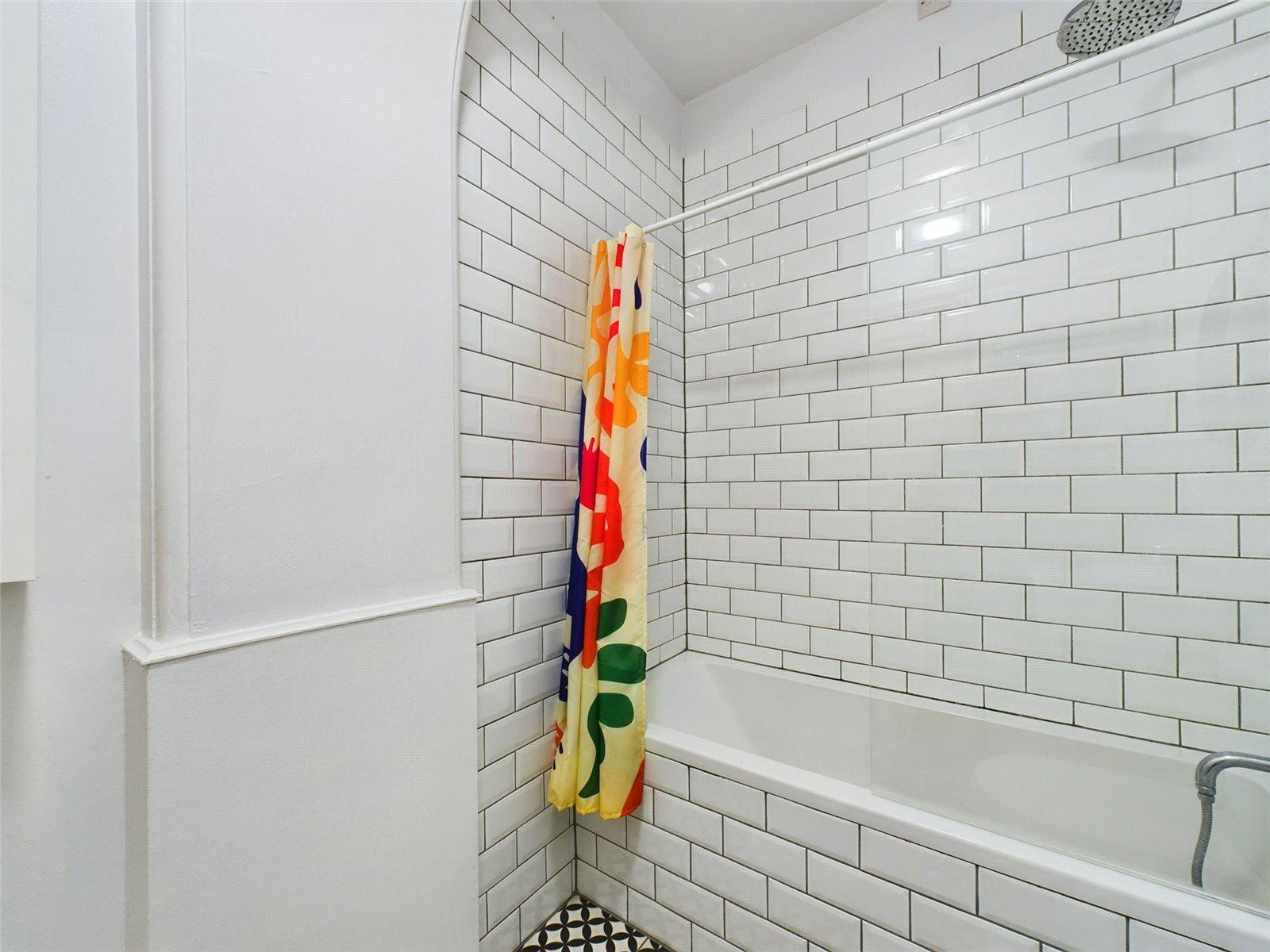 1 bedroom property for sale in London | Robinson Jackson