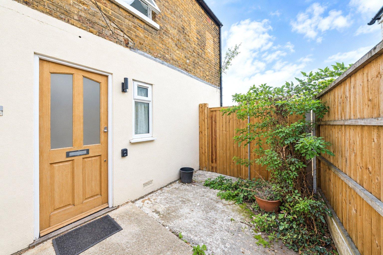 1 bedroom property for sale in London | Robinson Jackson