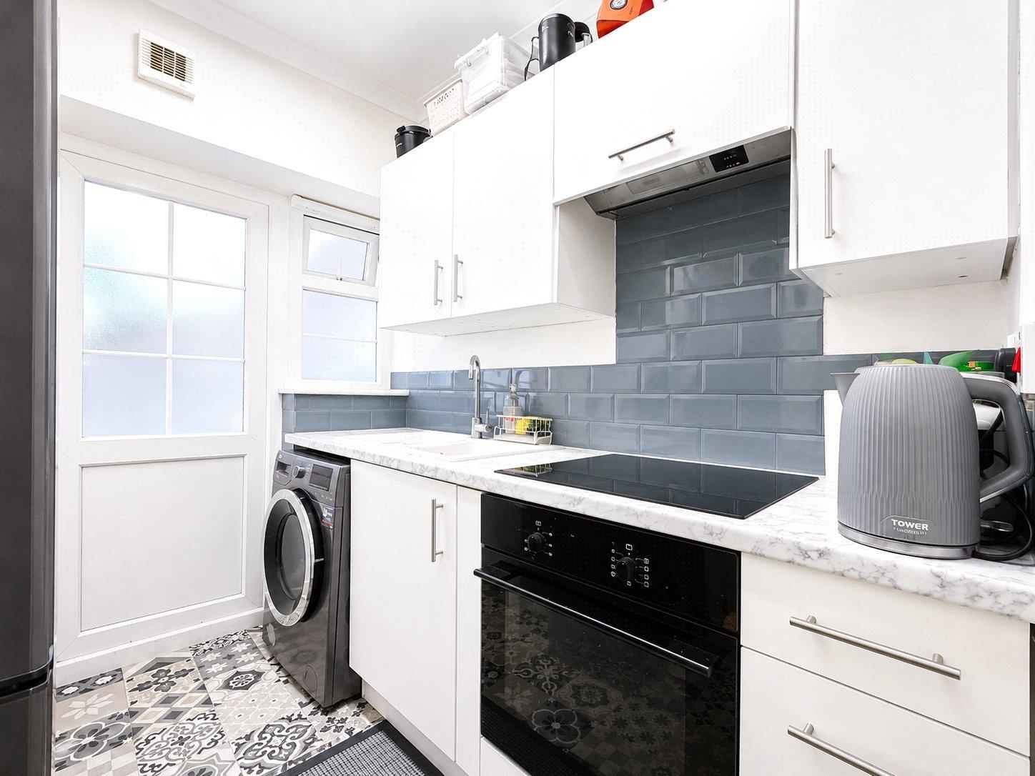 2 bedroom property for sale in London | Robinson Jackson