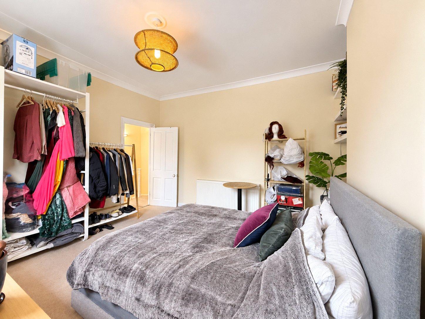 2 bedroom property for sale in London | Robinson Jackson