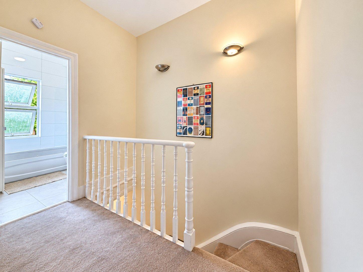 2 bedroom property for sale in London | Robinson Jackson