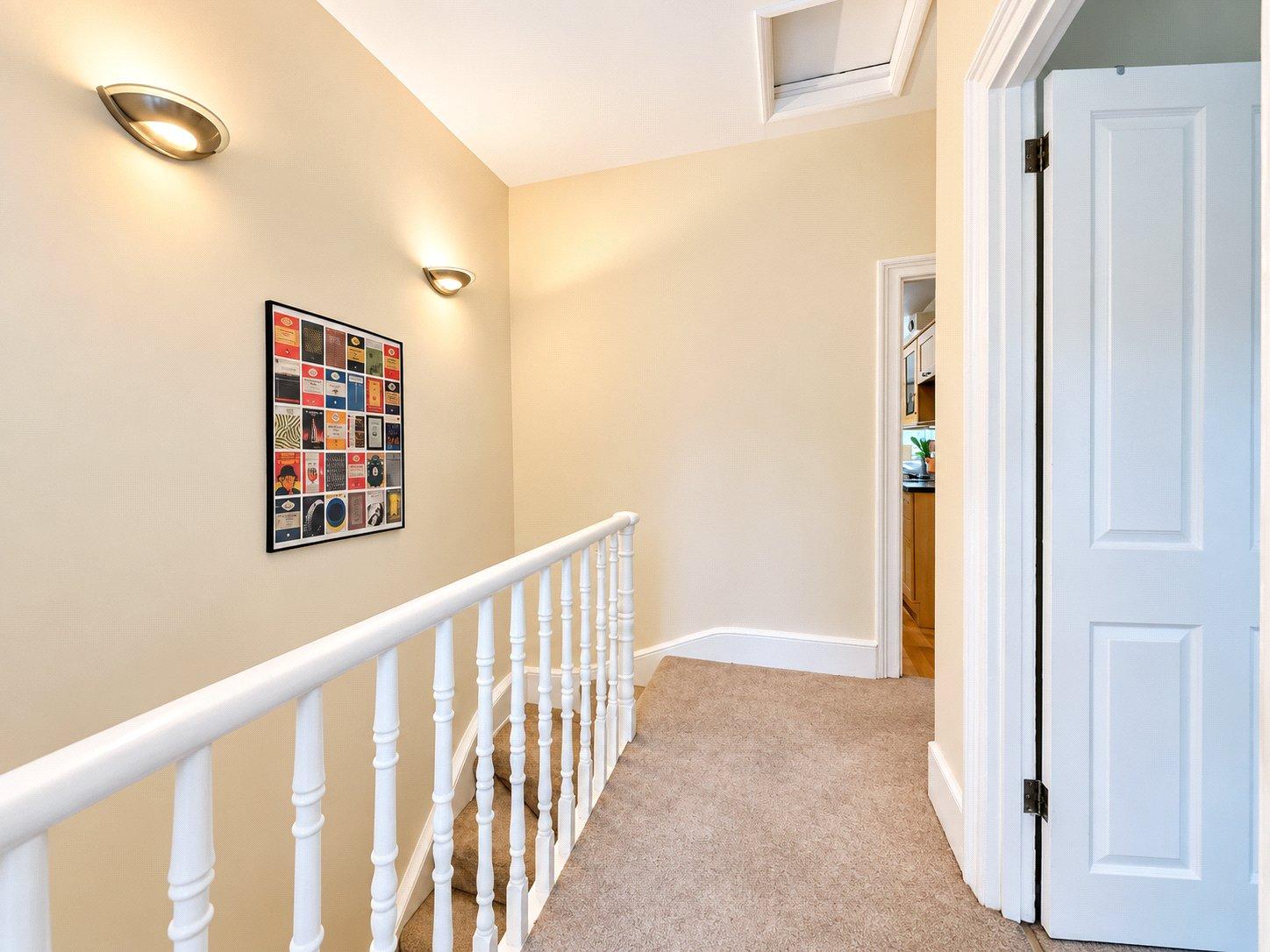 2 bedroom property for sale in London | Robinson Jackson