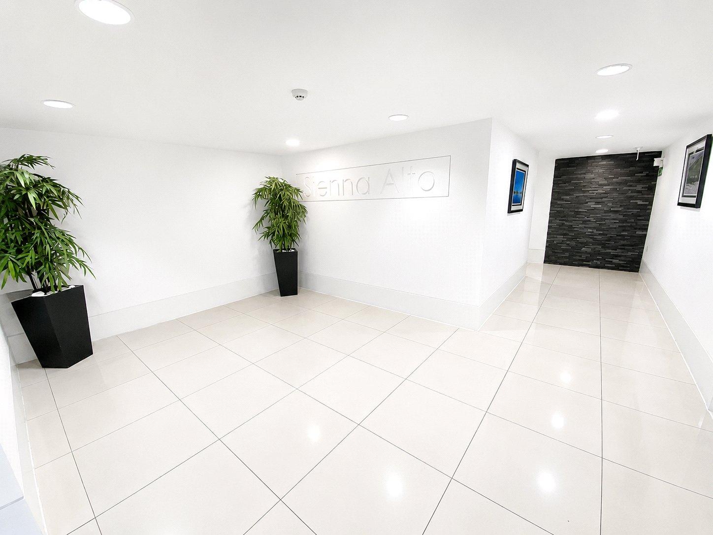 2 bedroom property for sale in 2 Cornmill Lane | Robinson Jackson