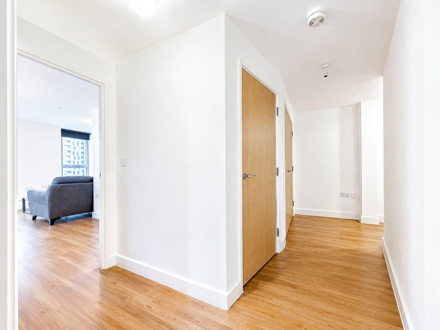 2 bedroom property for sale in 2 Cornmill Lane | Robinson Jackson