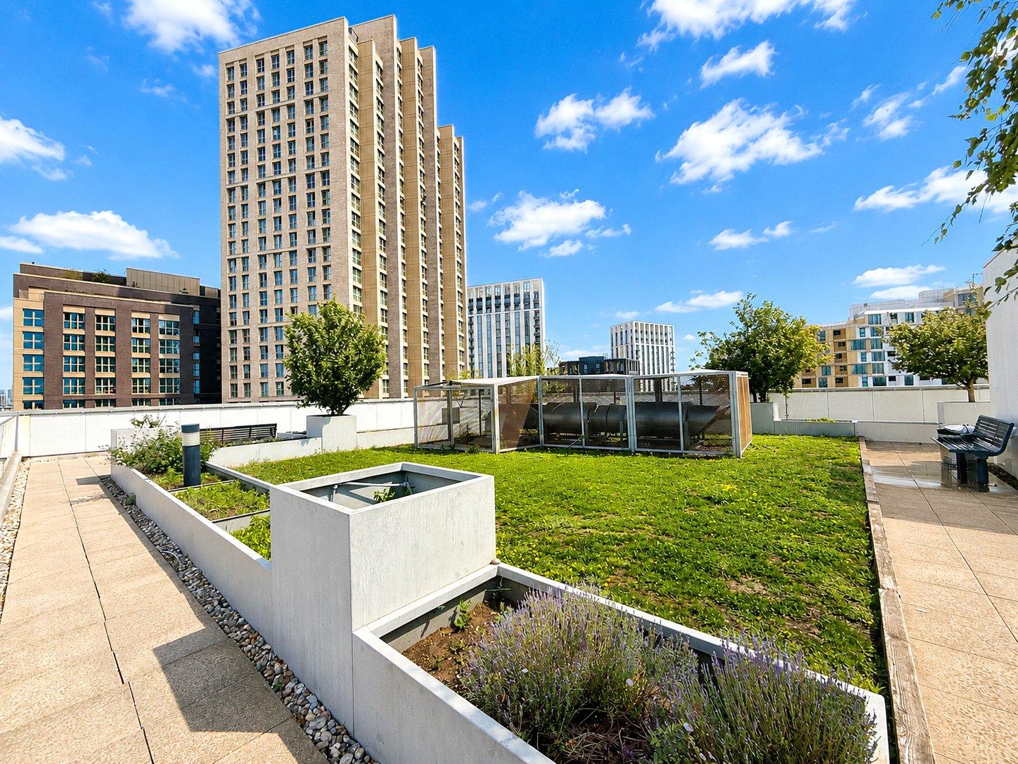2 bedroom property for sale in 2 Cornmill Lane | Robinson Jackson
