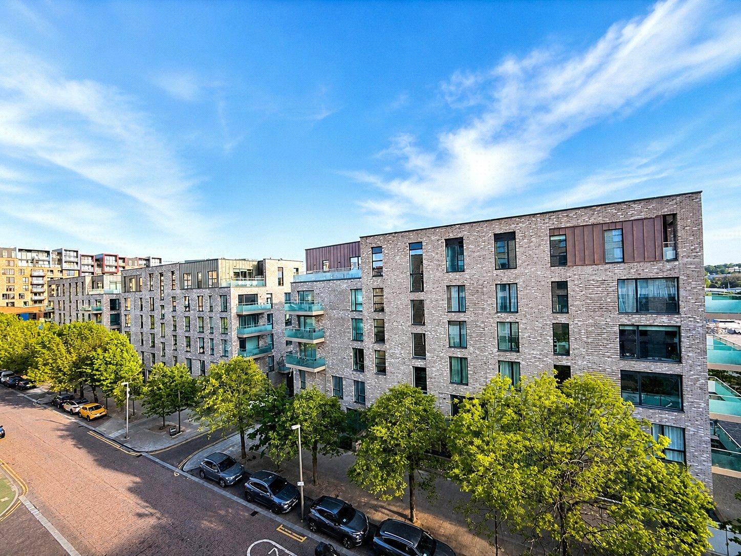 2 bedroom property for sale in London | Robinson Jackson