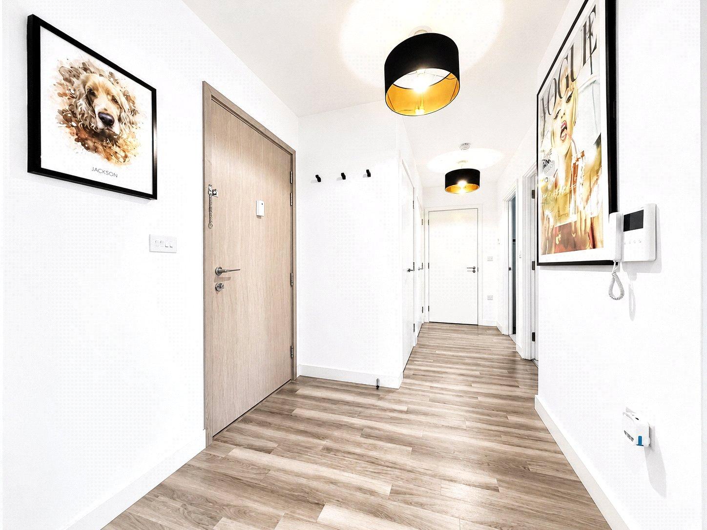 2 bedroom property for sale in London | Robinson Jackson