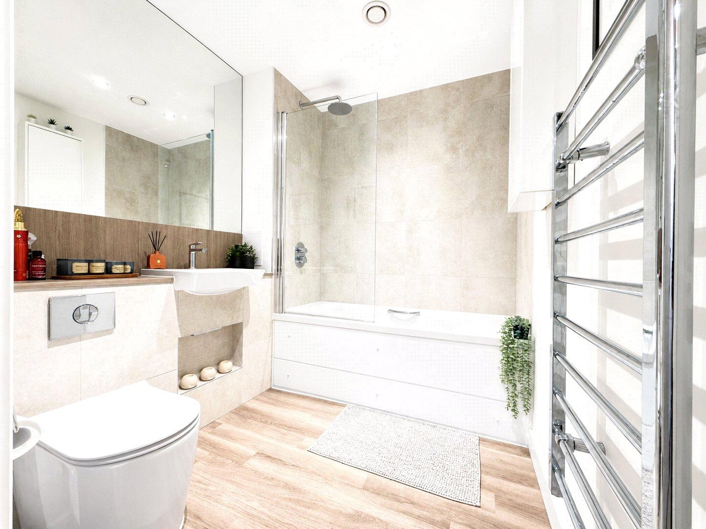 2 bedroom property for sale in London | Robinson Jackson
