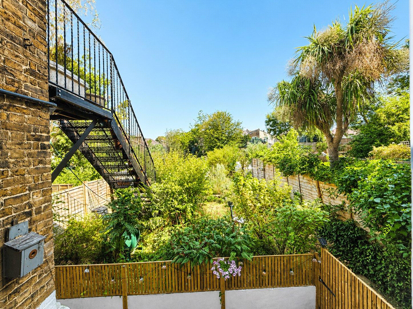 1 bedroom property for sale in London | Robinson Jackson