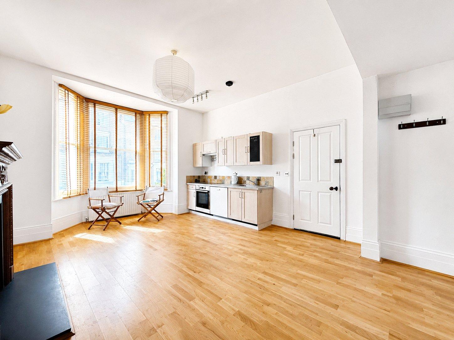 1 bedroom property for sale in London | Robinson Jackson