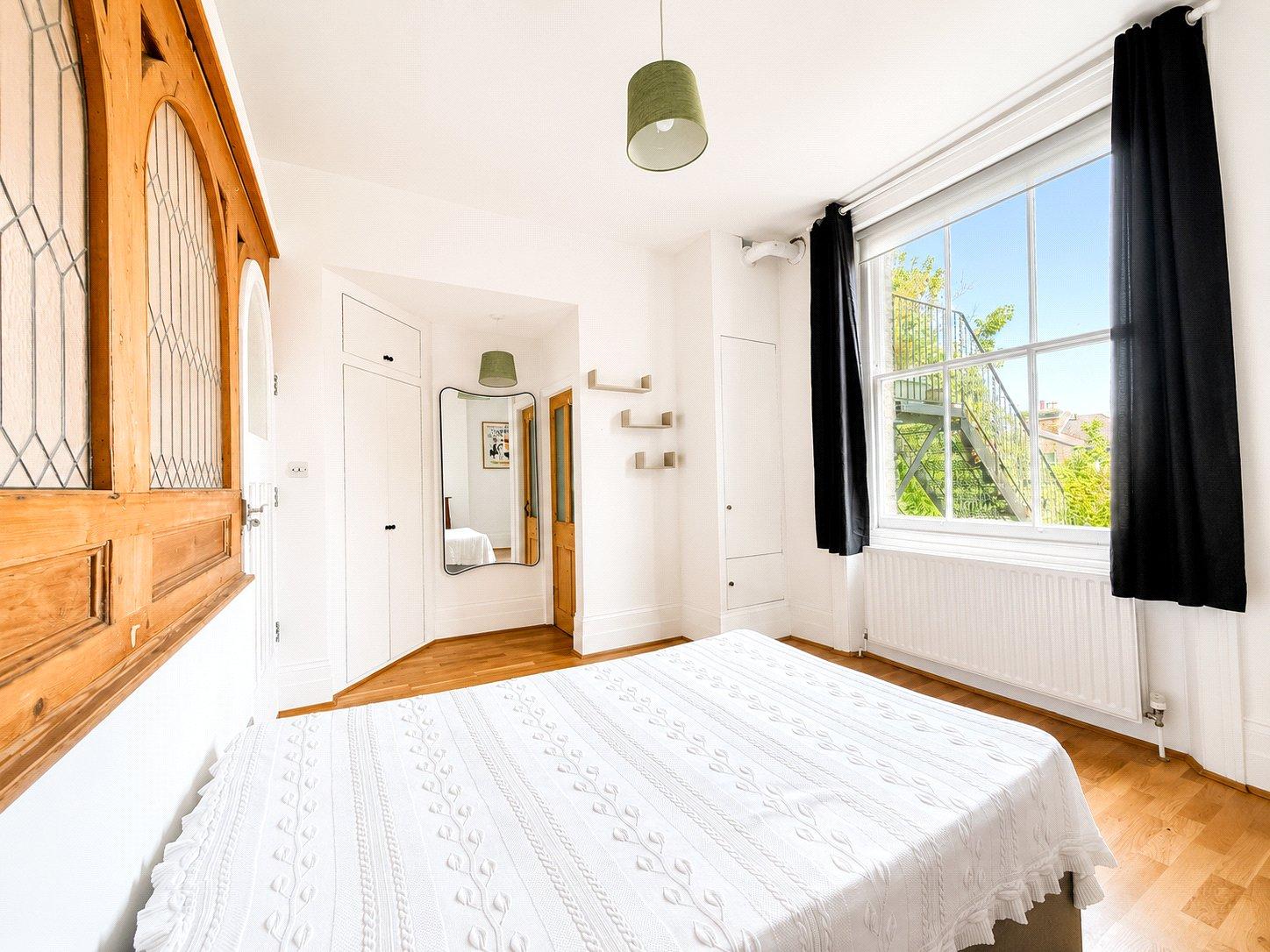 1 bedroom property for sale in London | Robinson Jackson