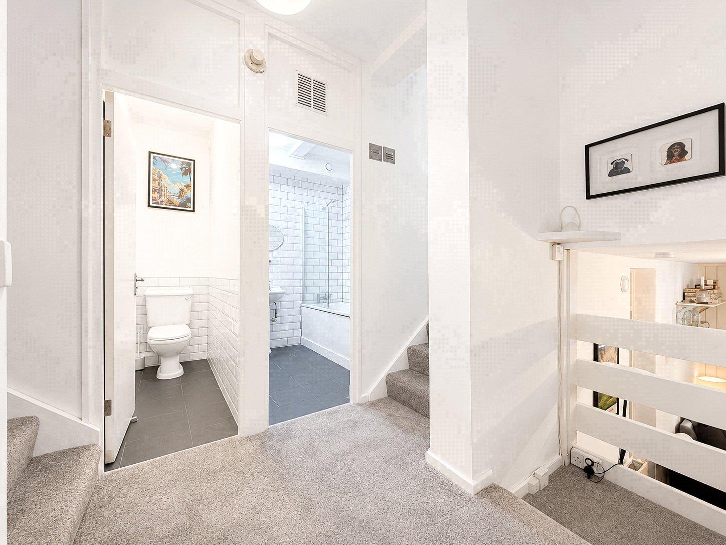 5 bedroom property for sale in London | Robinson Jackson