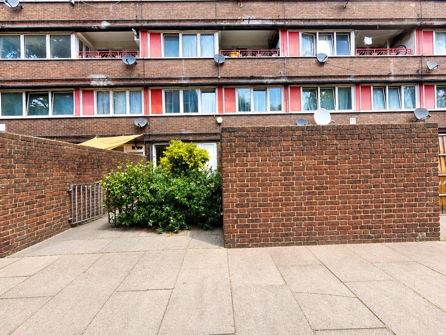5 bedroom property for sale in London | Robinson Jackson