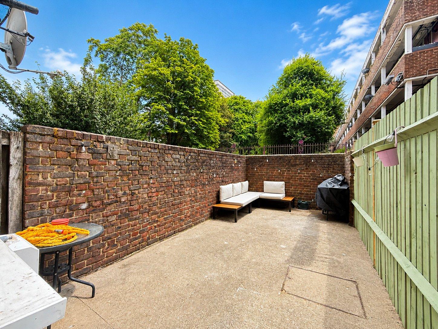5 bedroom property for sale in London | Robinson Jackson