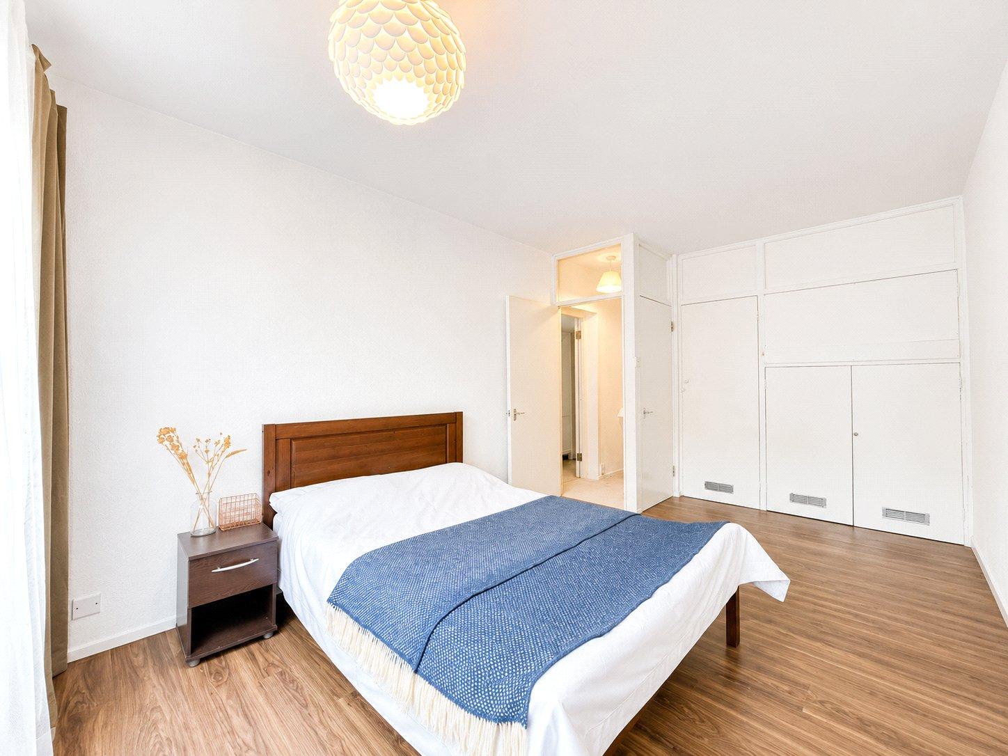 5 bedroom property for sale in London | Robinson Jackson