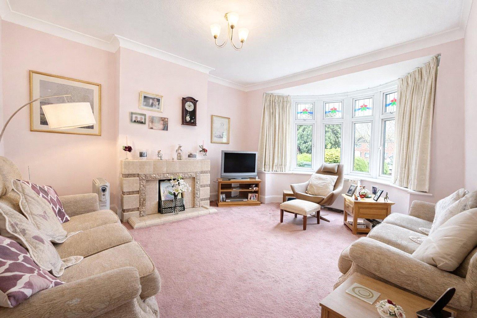 3 bedroom house for sale in London | Robinson Jackson