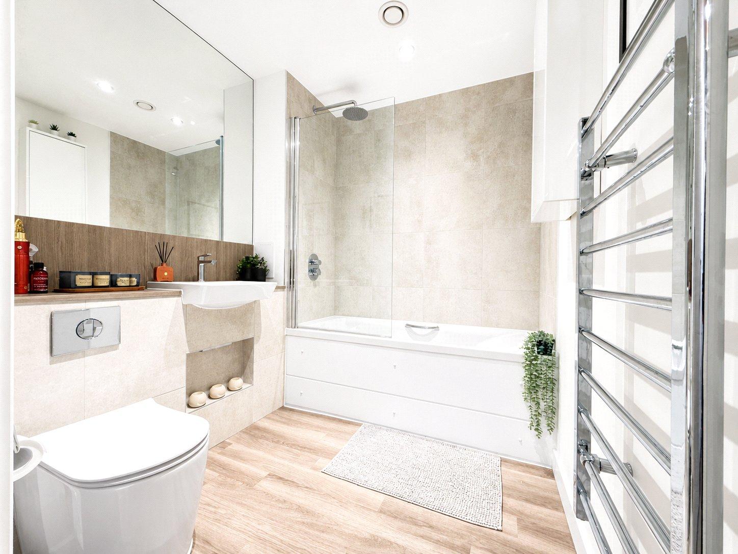 2 bedroom property for sale in London | Robinson Jackson