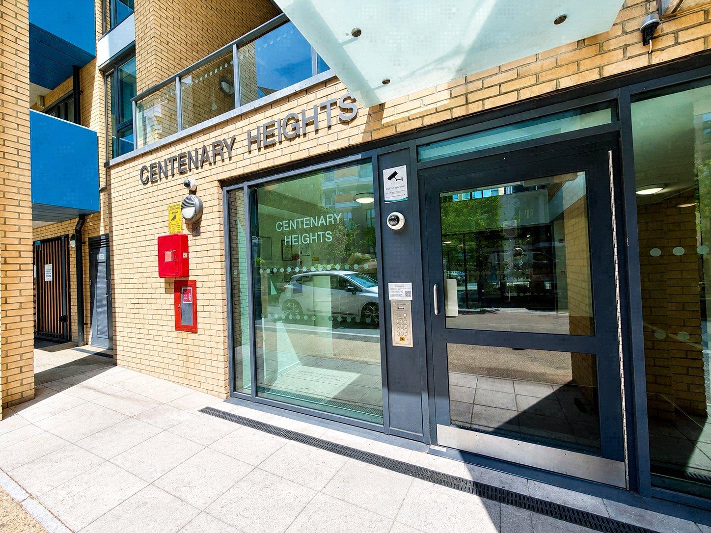 2 bedroom property for sale in Larkwood Avenue | Robinson Jackson