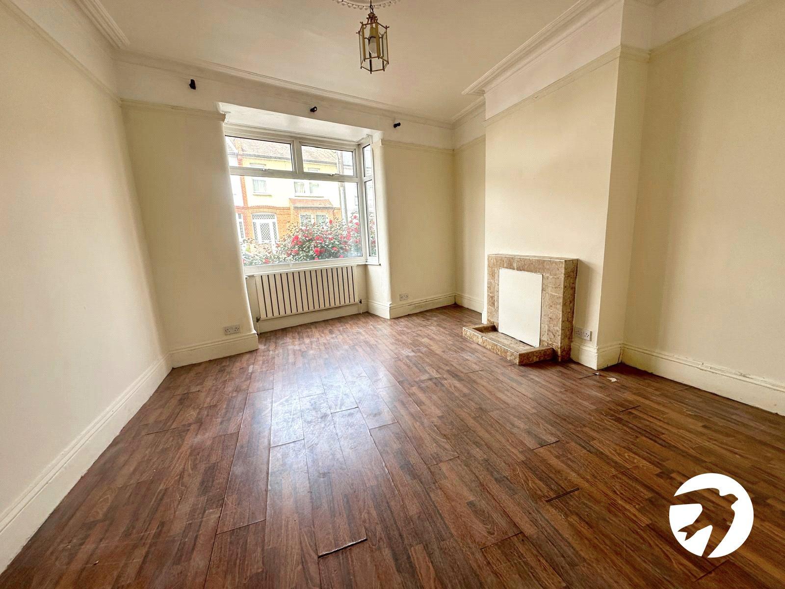3 bedroom house for sale in London | Robinson Jackson