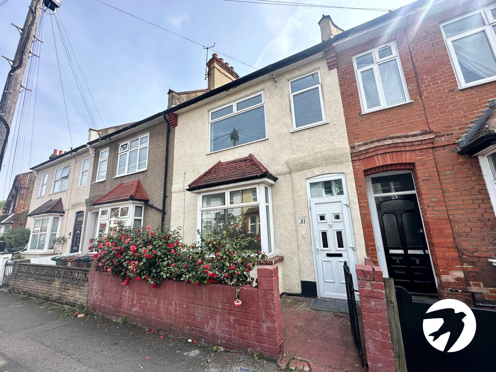 3 bedroom house for sale in London | Robinson Jackson
