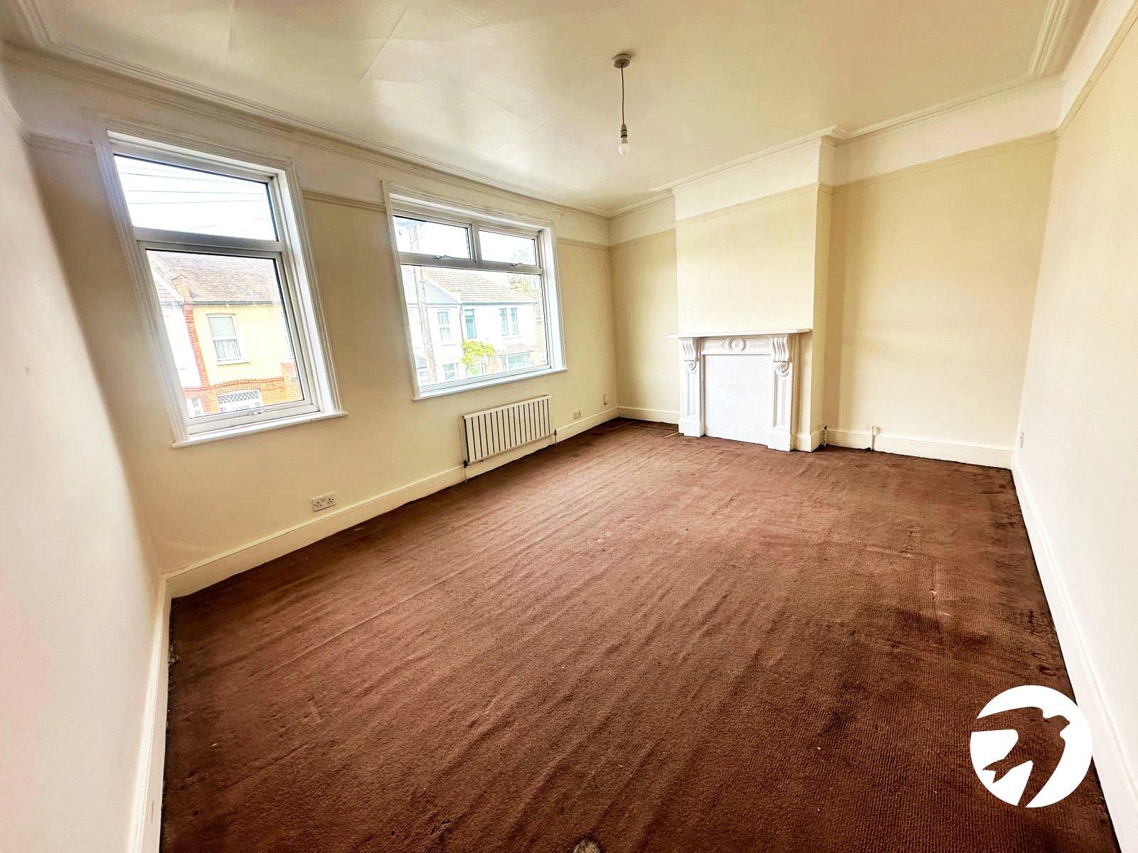 3 bedroom house for sale in London | Robinson Jackson