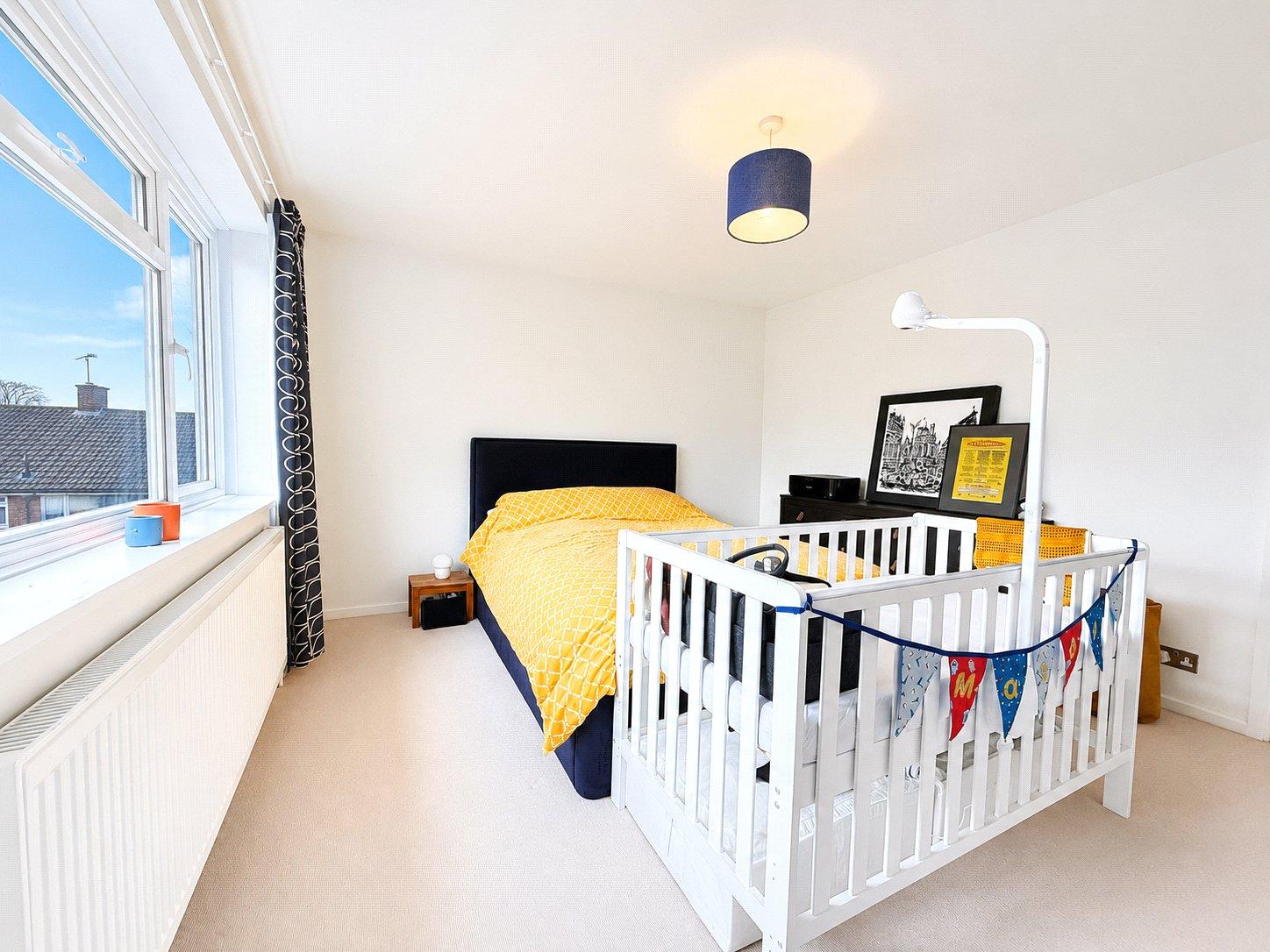 2 bedroom property for sale in London | Robinson Jackson