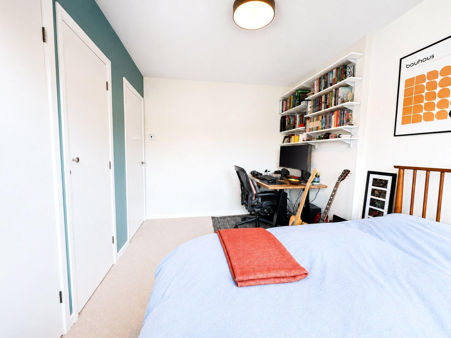 2 bedroom property for sale in London | Robinson Jackson