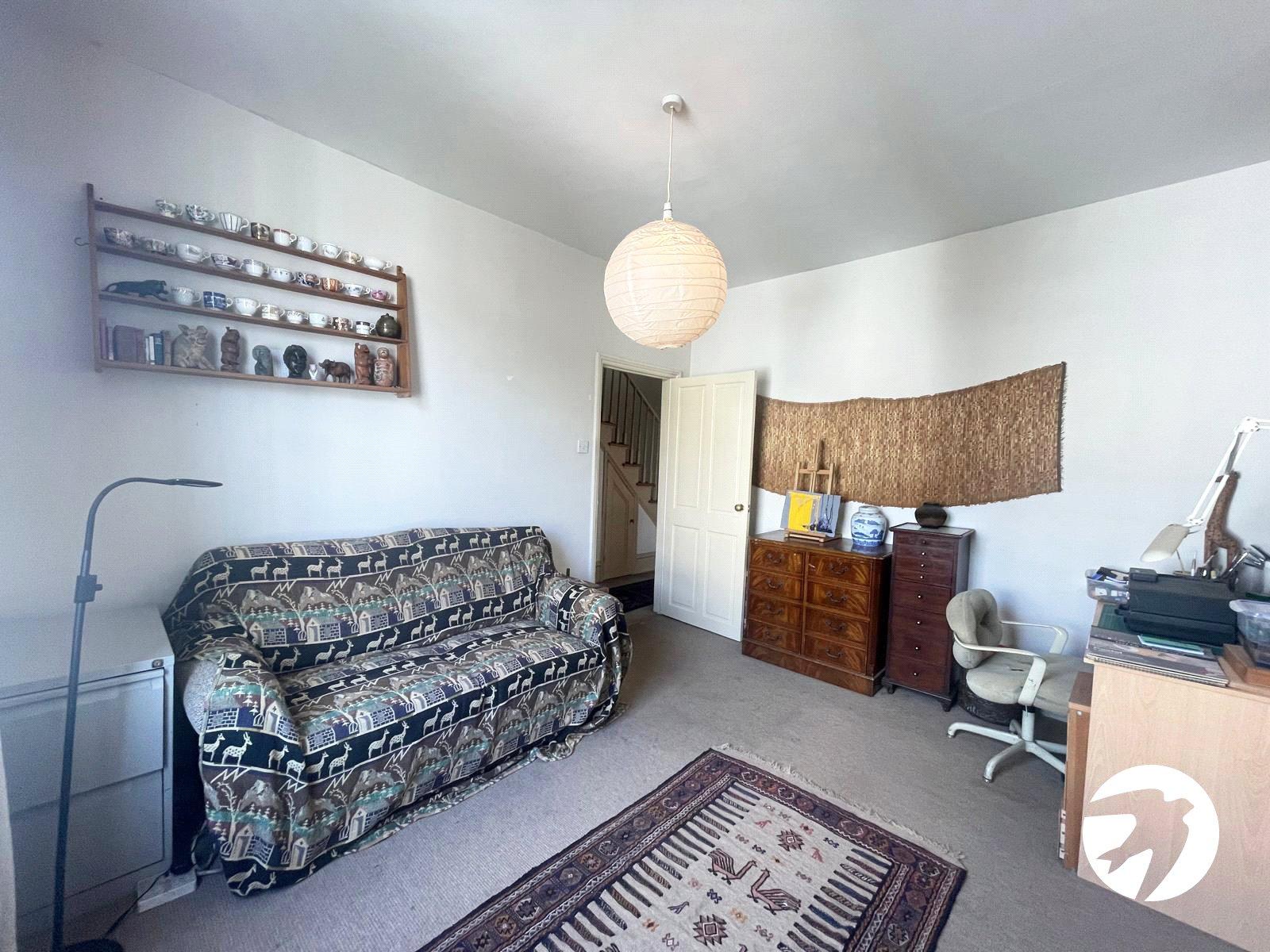 4 bedroom property for sale in London | Robinson Jackson