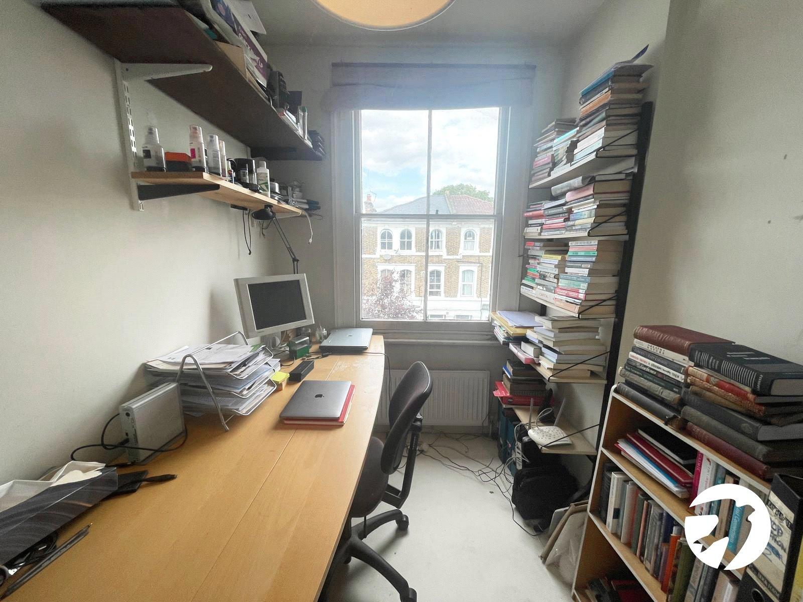 4 bedroom property for sale in London | Robinson Jackson