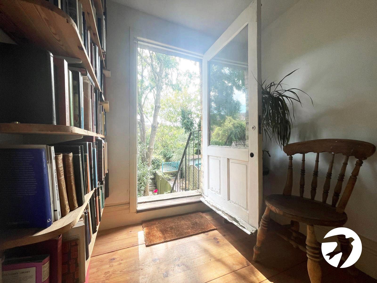 4 bedroom property for sale in London | Robinson Jackson