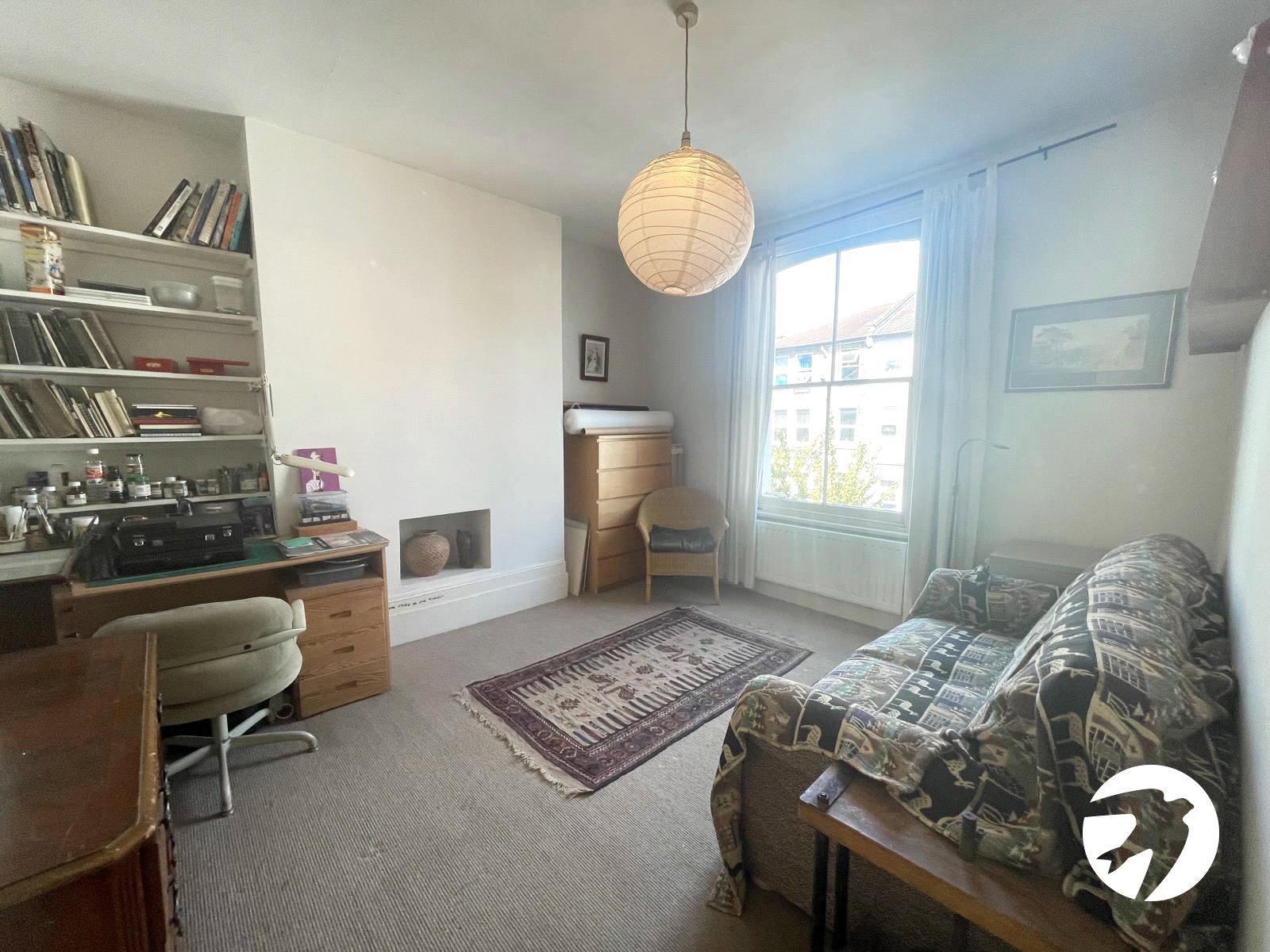 4 bedroom property for sale in London | Robinson Jackson