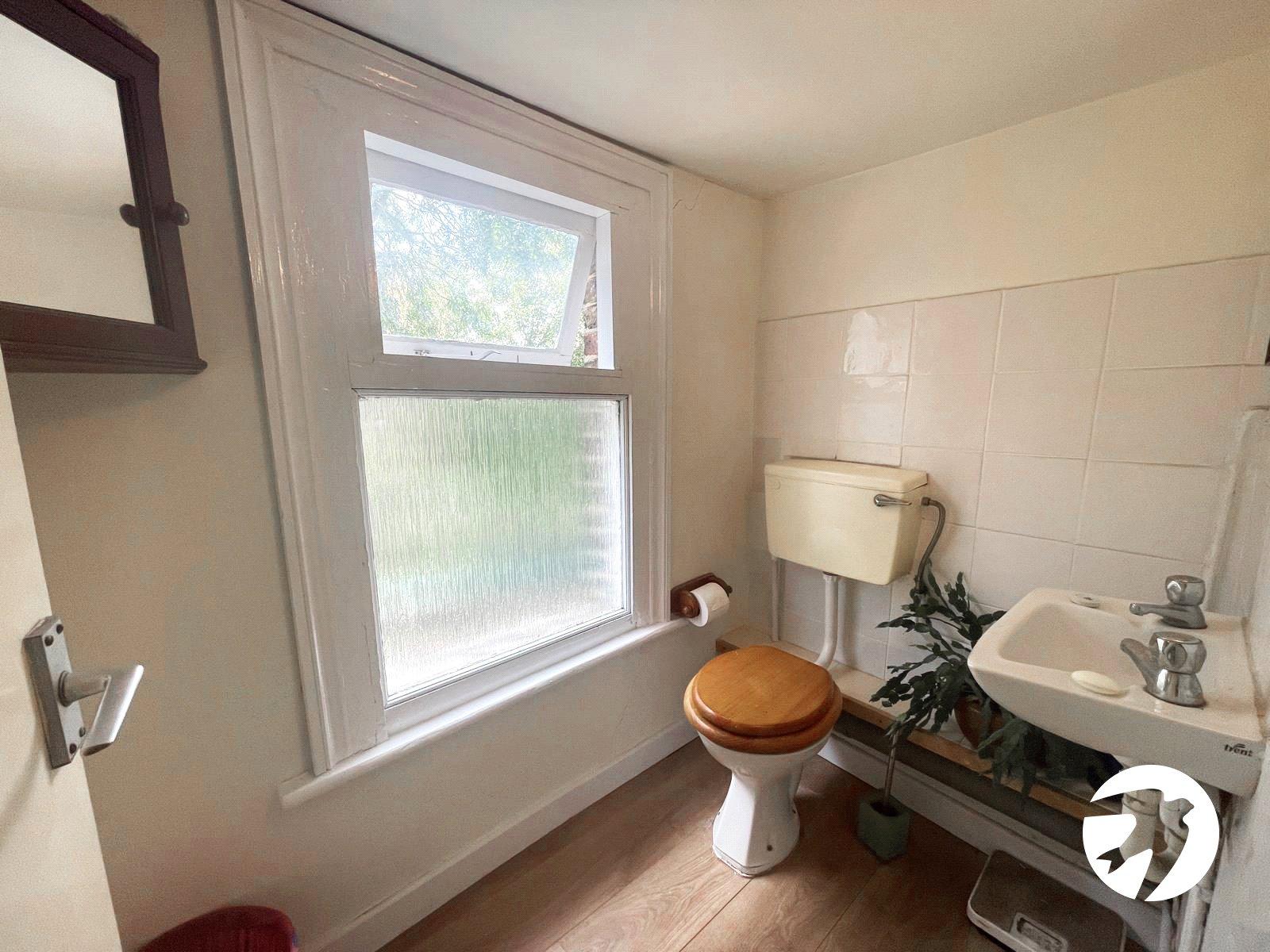 4 bedroom property for sale in London | Robinson Jackson