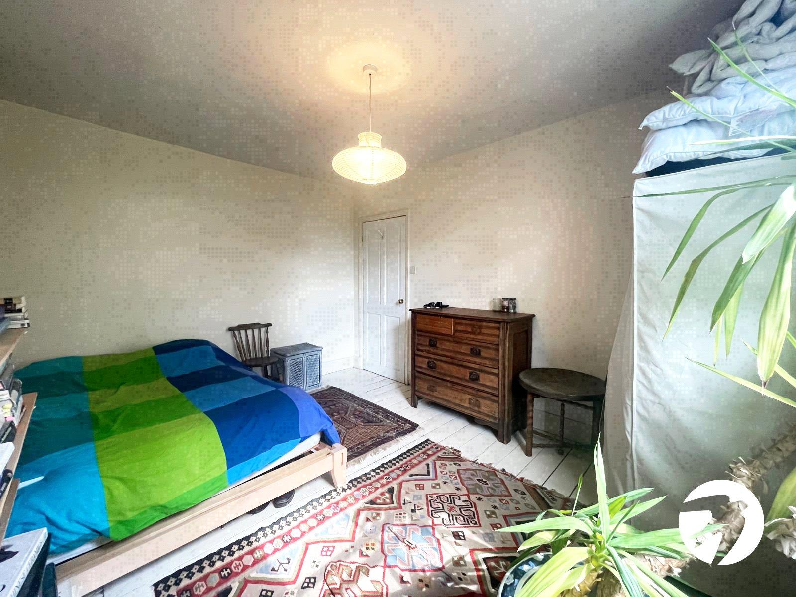 4 bedroom property for sale in London | Robinson Jackson