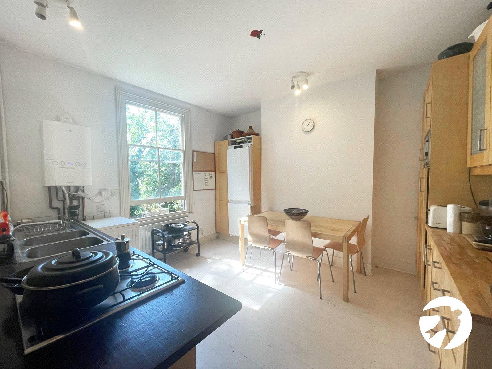 4 bedroom property for sale in London | Robinson Jackson