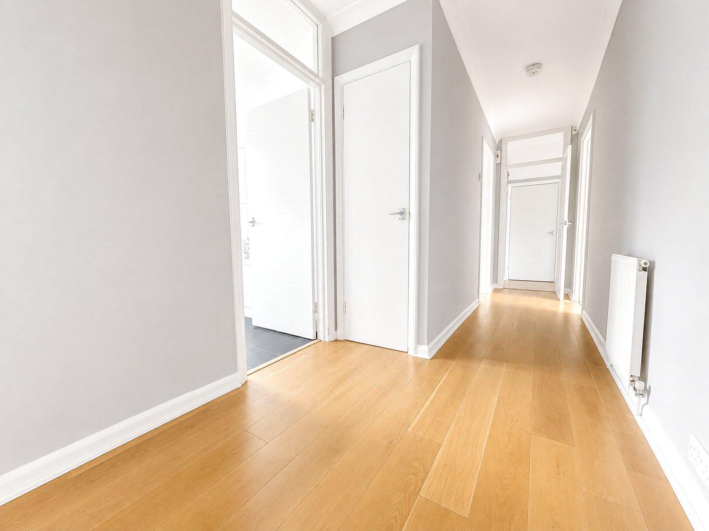 2 bedroom property for sale in London | Robinson Jackson