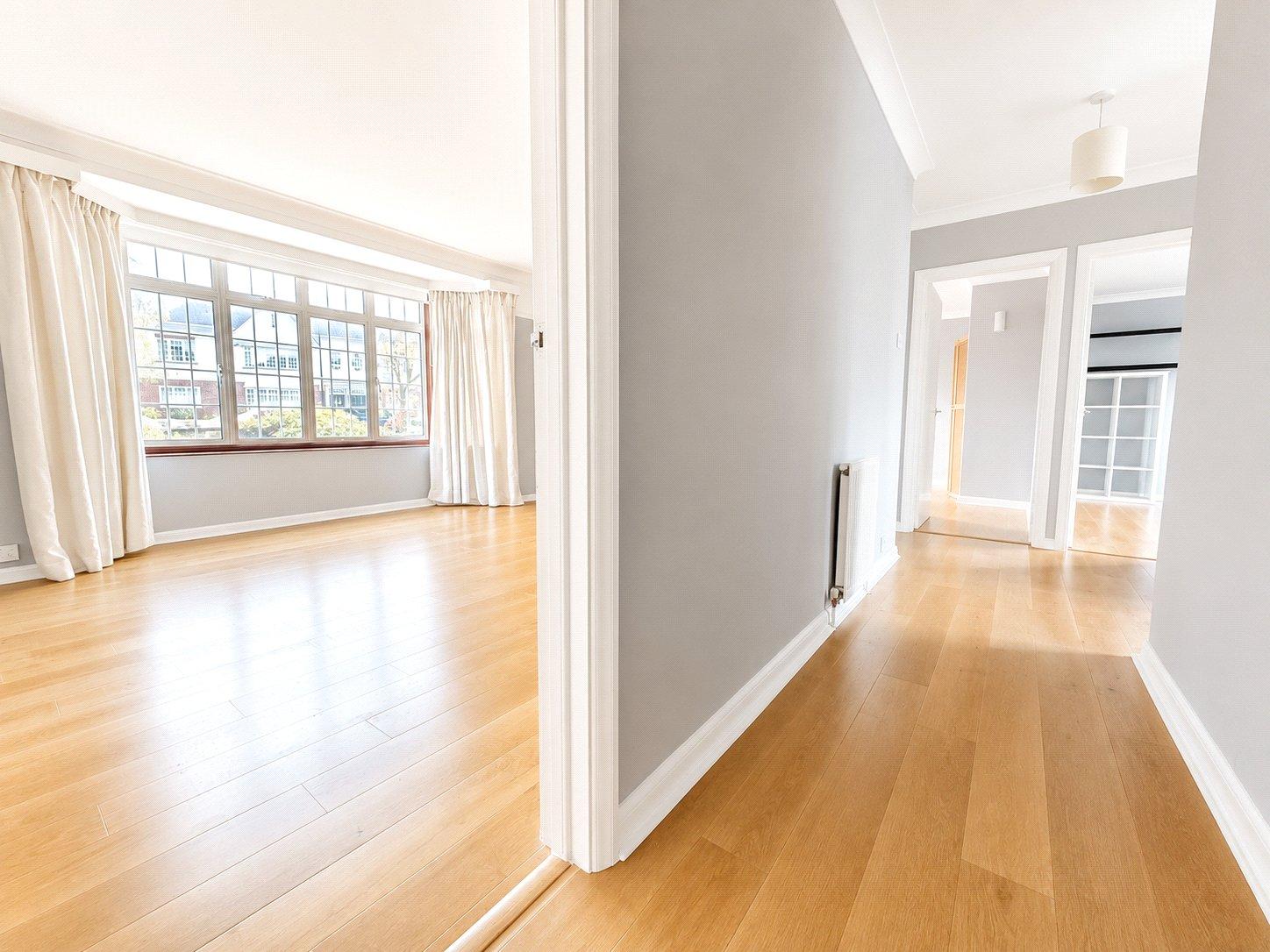 2 bedroom property for sale in London | Robinson Jackson
