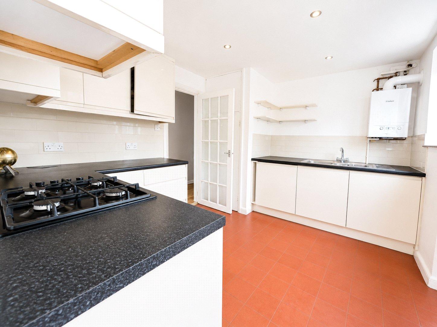 2 bedroom property for sale in London | Robinson Jackson