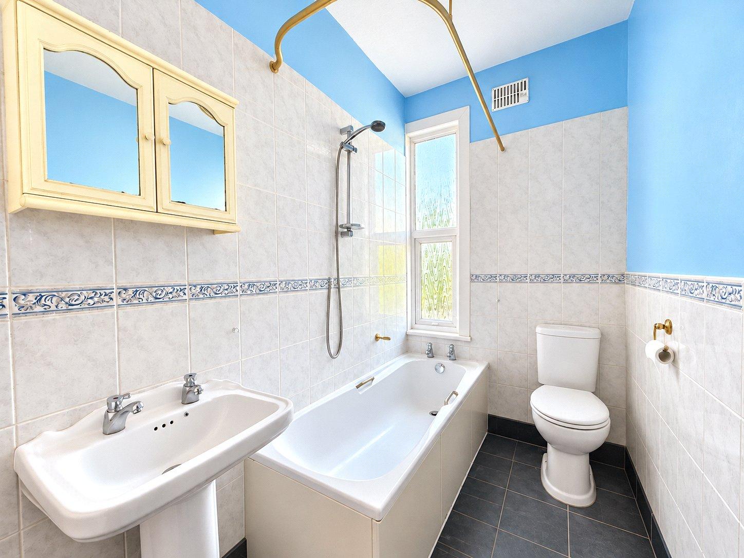 4 bedroom house for sale in London | Robinson Jackson